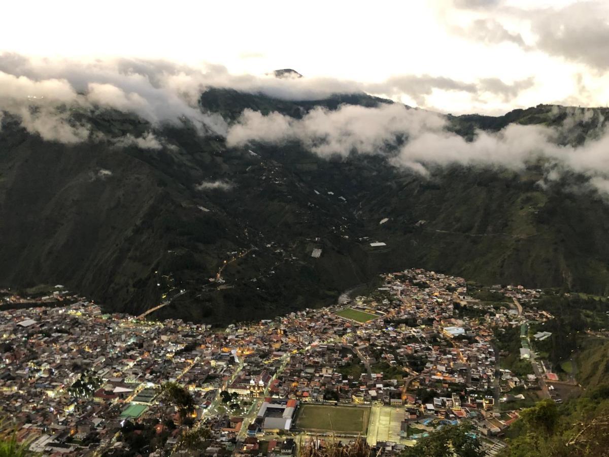 Premium Holiday Cabin - Spectacular Tungurahua Volcano View Banos  Exterior photo